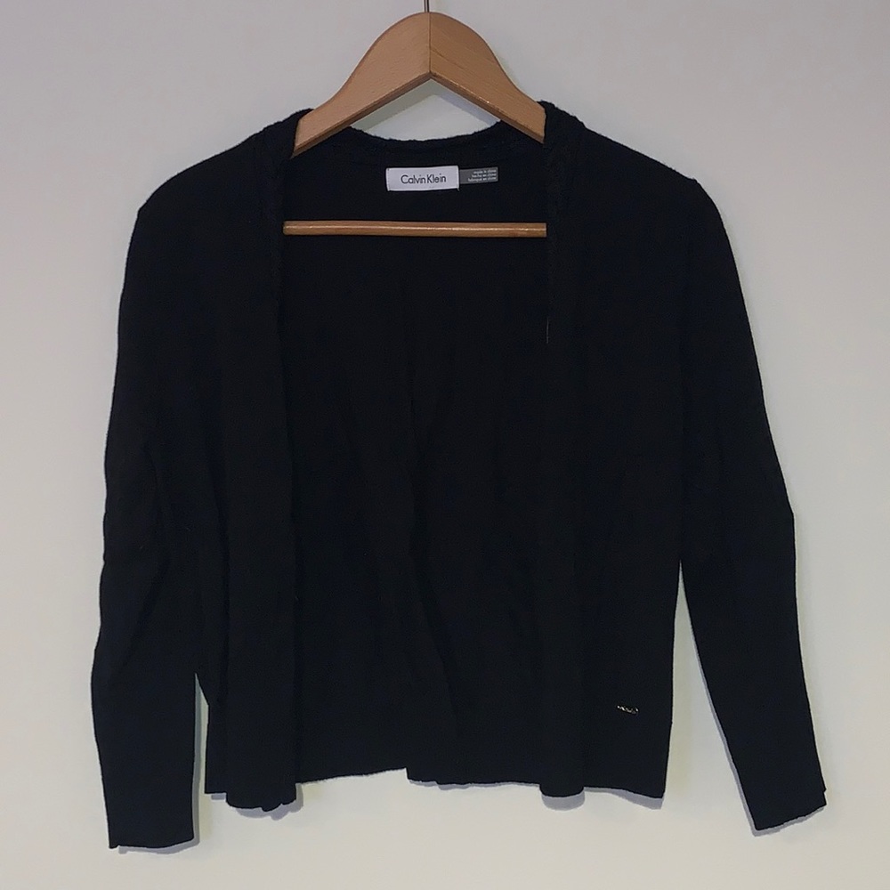 Calvin Klein Shrug